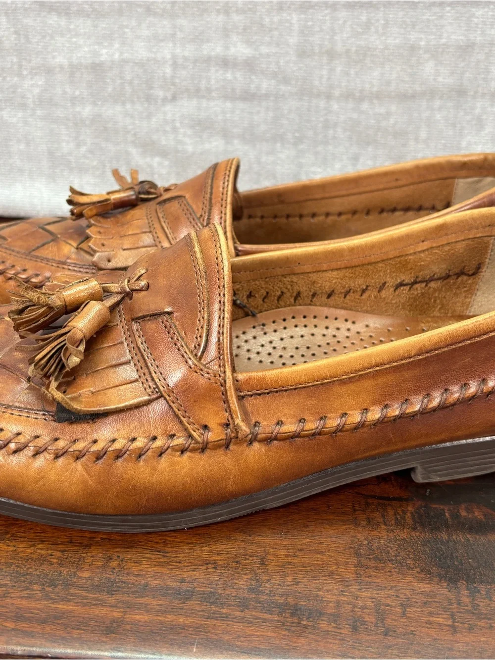 Giorgio Brutini Traveller Tan Leather Tassel Loafers 9 Slip on Boat Yacht Shoe